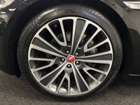 USED 2016 16 JAGUAR XJ 3.0d V6 Autobiography Saloon 4dr Diesel Auto Euro 6 (s/s) (LWB) (300 ps) UK DELIVERY FLAT FEE &pound;175 (SUBJECT TO DEAL) *OVER 100 IMAGES ON OUR WEBSITE*BESPOKE FINANCE ARRANGED*PART EXCHANGE WELCOME*ALL VEHICLES HPI CLEAR