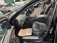 USED 2016 16 JAGUAR XJ 3.0d V6 Autobiography Saloon 4dr Diesel Auto Euro 6 (s/s) (LWB) (300 ps) UK DELIVERY FLAT FEE &pound;175 (SUBJECT TO DEAL) *OVER 100 IMAGES ON OUR WEBSITE*BESPOKE FINANCE ARRANGED*PART EXCHANGE WELCOME*ALL VEHICLES HPI CLEAR