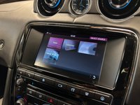 USED 2016 16 JAGUAR XJ 3.0d V6 Autobiography Saloon 4dr Diesel Auto Euro 6 (s/s) (LWB) (300 ps) UK DELIVERY FLAT FEE &pound;175 (SUBJECT TO DEAL) *OVER 100 IMAGES ON OUR WEBSITE*BESPOKE FINANCE ARRANGED*PART EXCHANGE WELCOME*ALL VEHICLES HPI CLEAR