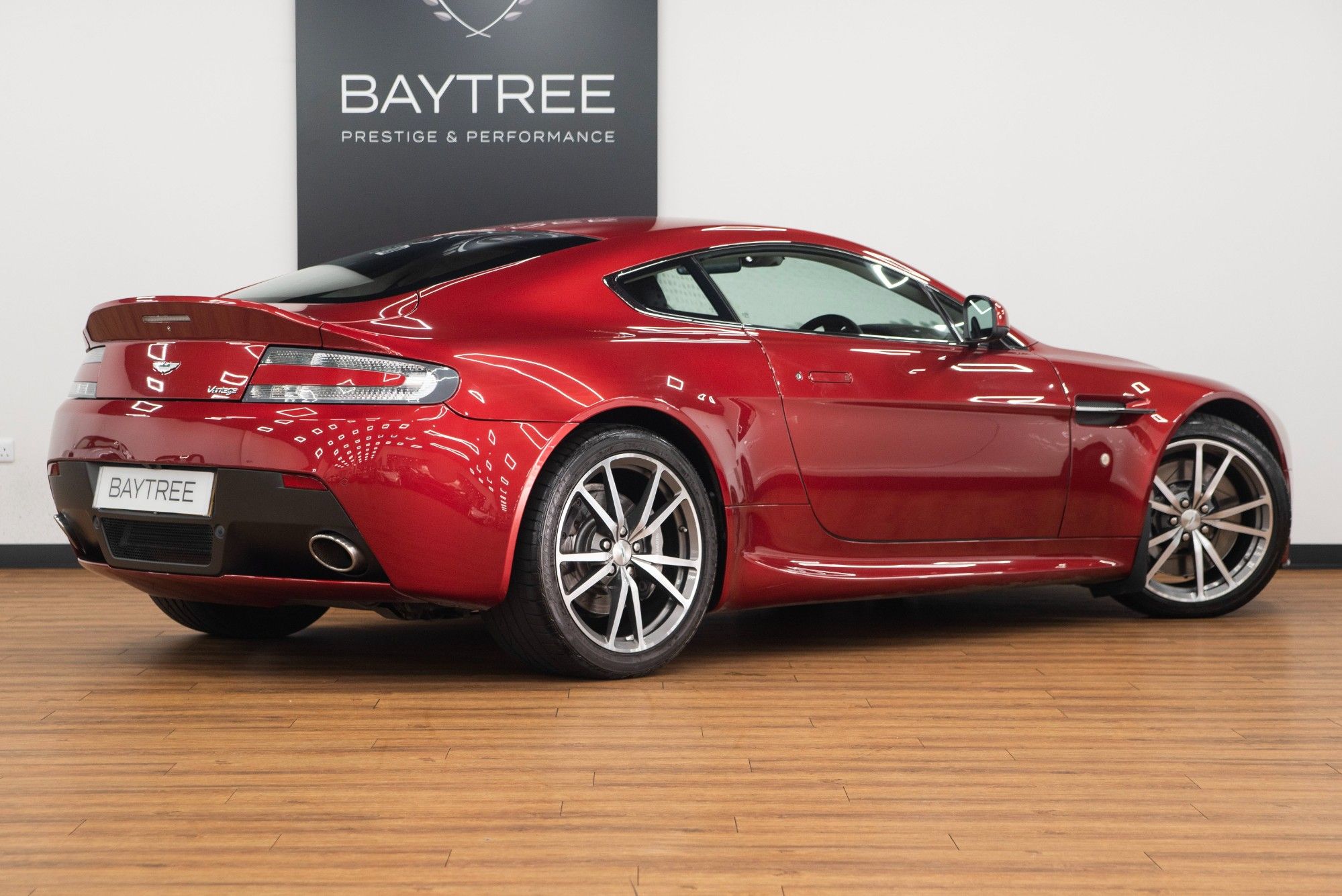 USED 2015 58 ASTON MARTIN VANTAGE 4.7 V8 Coupe Manual  
