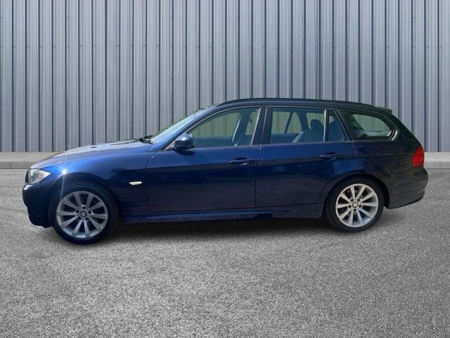 2011 BMW 3 SERIES - Photo 8