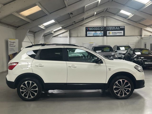View our NISSAN QASHQAI