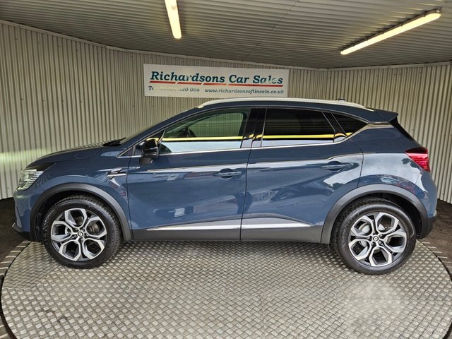 2023 RENAULT CAPTUR - Photo 7