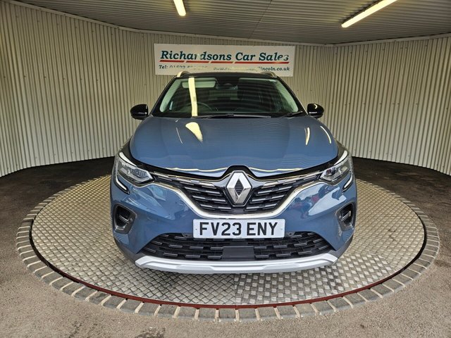 2023 RENAULT CAPTUR - Photo 9