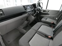 USED 2023 72 VOLKSWAGEN CRAFTER CR30 2.0 TDI 102 BHP MWB BUSINESS EDITION ( AIR CON ) 2023 YEAR ! 2023 YEAR | 1 OWNER | AIR CON | MEDIUM