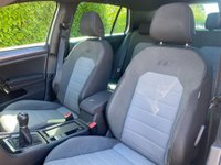 USED 2016 66 VOLKSWAGEN GOLF 2.0 TDI BlueMotion Tech R-Line Edition Euro 6 (s/s) 5dr PANORAMIC ROOF+FSH+NAV+ULEZ+++