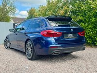 USED 2019 69 BMW 5 SERIES 3.0 540i GPF M Sport Touring Auto xDrive Euro 6 (s/s) 5dr REAR CAMERA+PRO NAV+CAR PLAY++