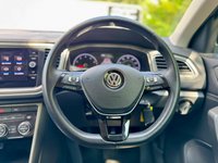USED 2020 69 VOLKSWAGEN T-ROC 1.5 TSI EVO SE Euro 6 (s/s) 5dr APPLE CAR PLAY+FSHISTORY+ULEZ+