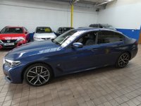 USED 2021 21 BMW 5 SERIES 2.0 520d MHT M Sport Saloon 4dr Diesel Hybrid Steptronic Euro 6 (s/s) (190 ps) SAT NAV HEATED LEATHER SEATS REAR VIEW CAMERA CRUISE CONTROL PARKING SENSORS 1 OWNER EXCELLENT SERVICE HISTORY WARRANTY