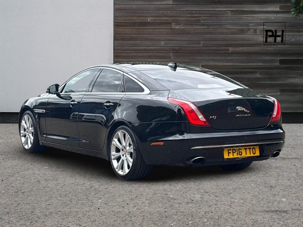 USED 2016 16 JAGUAR XJ 3.0d V6 Portfolio Saloon 4dr Diesel Auto Euro 6 (s/s) (300 ps) IVORY | MERIDIAN SURROUND