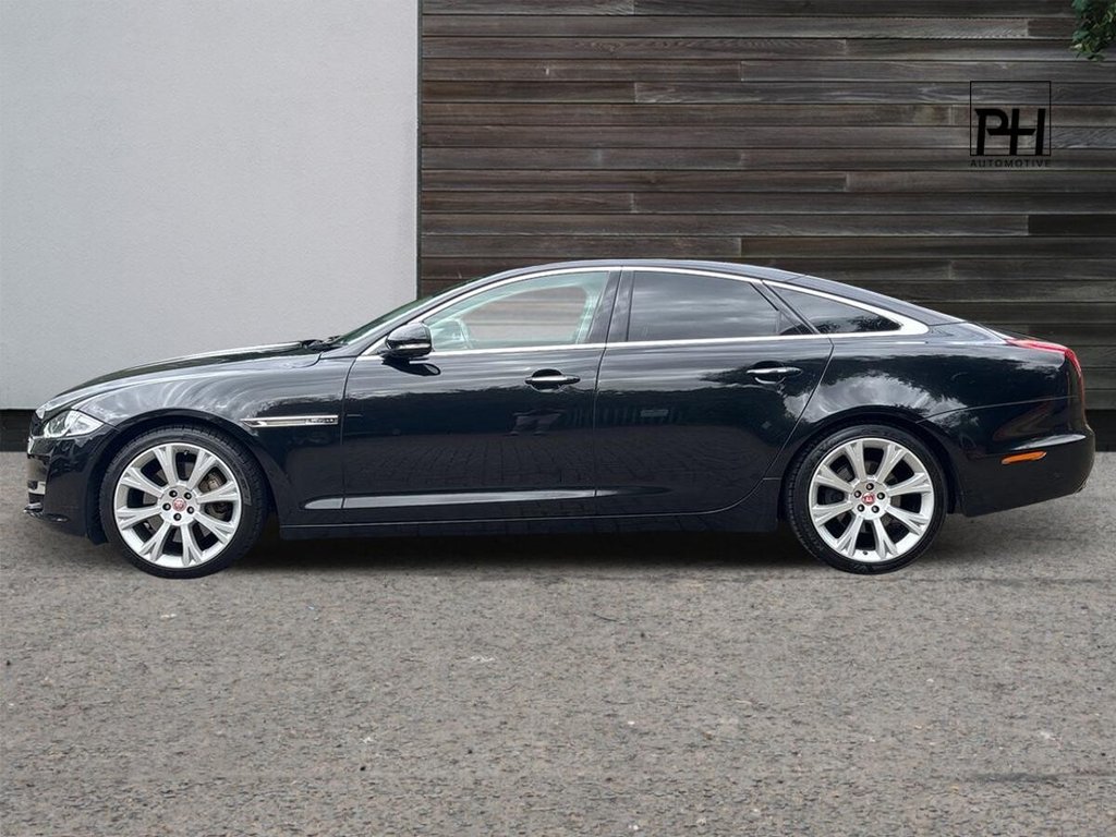 USED 2016 16 JAGUAR XJ 3.0d V6 Portfolio Saloon 4dr Diesel Auto Euro 6 (s/s) (300 ps) IVORY | MERIDIAN SURROUND