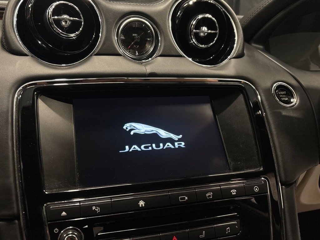 USED 2016 16 JAGUAR XJ 3.0d V6 Portfolio Saloon 4dr Diesel Auto Euro 6 (s/s) (300 ps) IVORY | MERIDIAN SURROUND