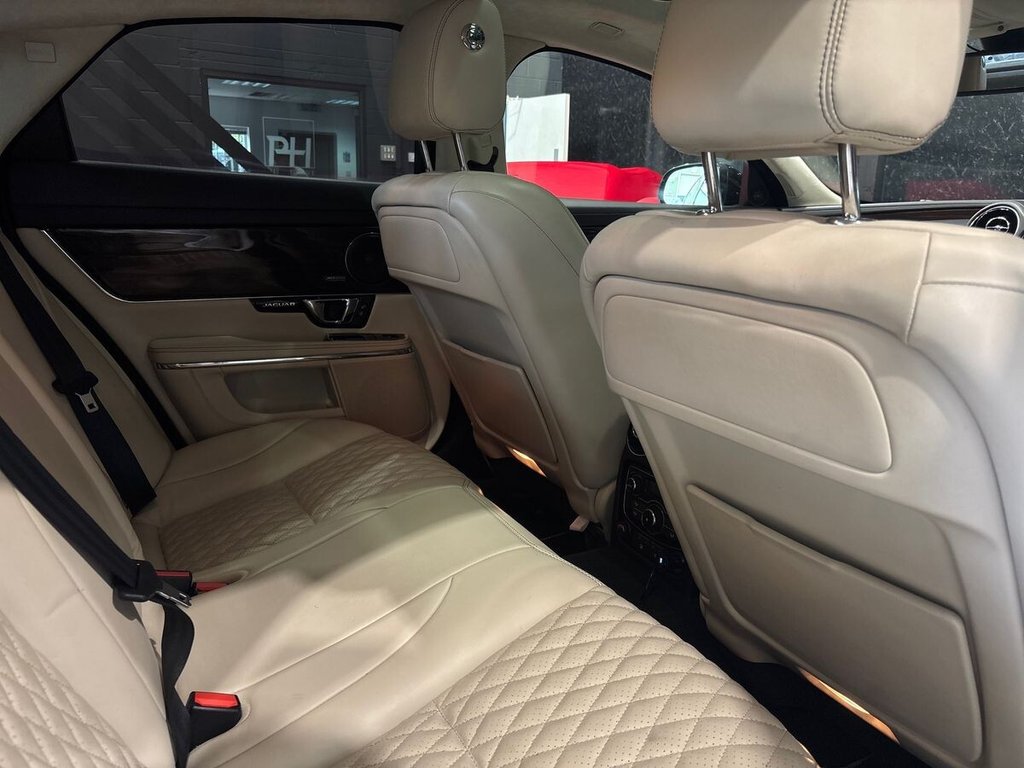USED 2016 16 JAGUAR XJ 3.0d V6 Portfolio Saloon 4dr Diesel Auto Euro 6 (s/s) (300 ps) IVORY | MERIDIAN SURROUND