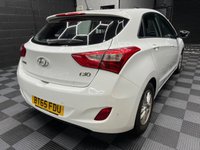 USED 2015 65 HYUNDAI I30 1.6 CRDi Blue Drive SE Nav Hatchback 5dr Diesel Manual Euro 6 (s/s) (110 ps) 