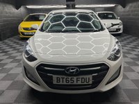 USED 2015 65 HYUNDAI I30 1.6 CRDi Blue Drive SE Nav Hatchback 5dr Diesel Manual Euro 6 (s/s) (110 ps) 