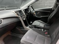 USED 2015 65 HYUNDAI I30 1.6 CRDi Blue Drive SE Nav Hatchback 5dr Diesel Manual Euro 6 (s/s) (110 ps) 