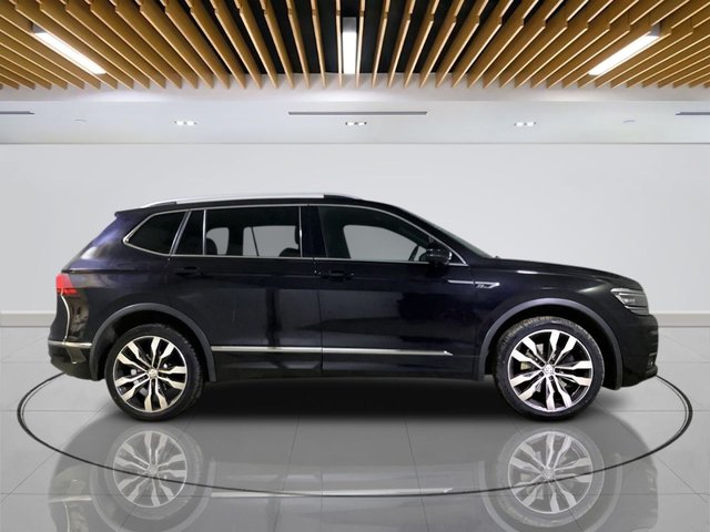 2020 Volkswagen Tiguan Allspace 2L R-Line Tech 5dr - Photo 9