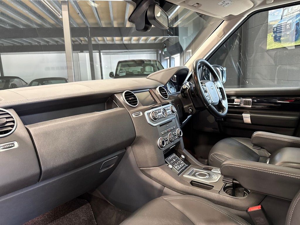 USED 2016 66 LAND ROVER DISCOVERY 4 3.0 SD V6 Landmark SUV 5dr Diesel Auto 4WD Euro 6 (s/s) (256 bhp) STUNNING CONDITION|JLR HISTORY