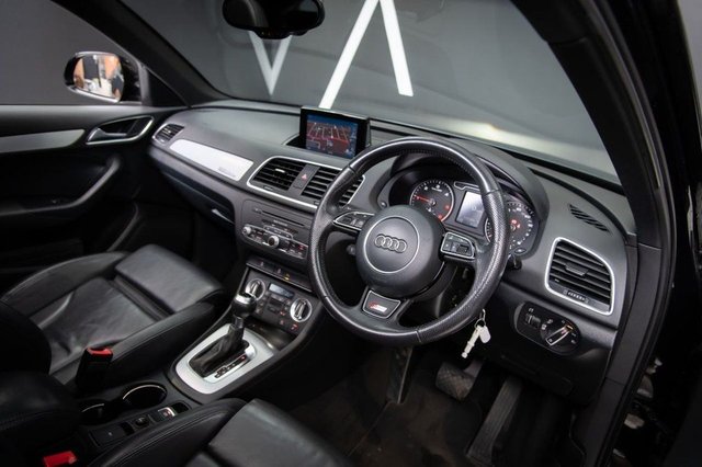 View our AUDI Q3