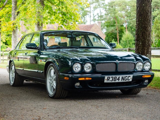 View our JAGUAR XJR