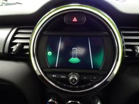 USED 2021 21 MINI HATCH 1.5 Cooper Classic Hatchback 3dr Petrol Manual Euro 6 (s/s) (136 ps) PEPPER WHITE WITH BLACK AIR CON ALLOYS H/SEATS P/SENSORS