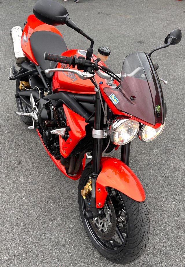 2010 60 Triumph Street Triple 675 R Naked Roadster