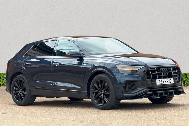 View our AUDI Q8
