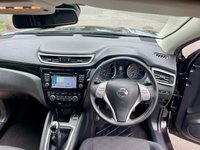 USED 2017 66 NISSAN QASHQAI 1.6 DIG-T N-Connecta SUV 5dr Petrol Manual 2WD Euro 6 (s/s) (163 ps) ULEZ Complaint Qashqai With Big Specification, Only 1 Owner From New With Full Service History !!