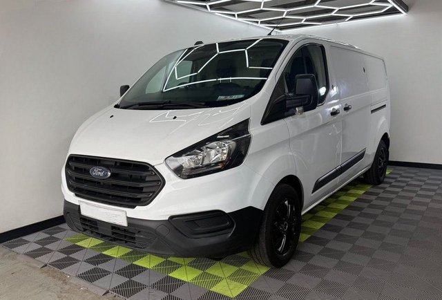 View our FORD TRANSIT CUSTOM