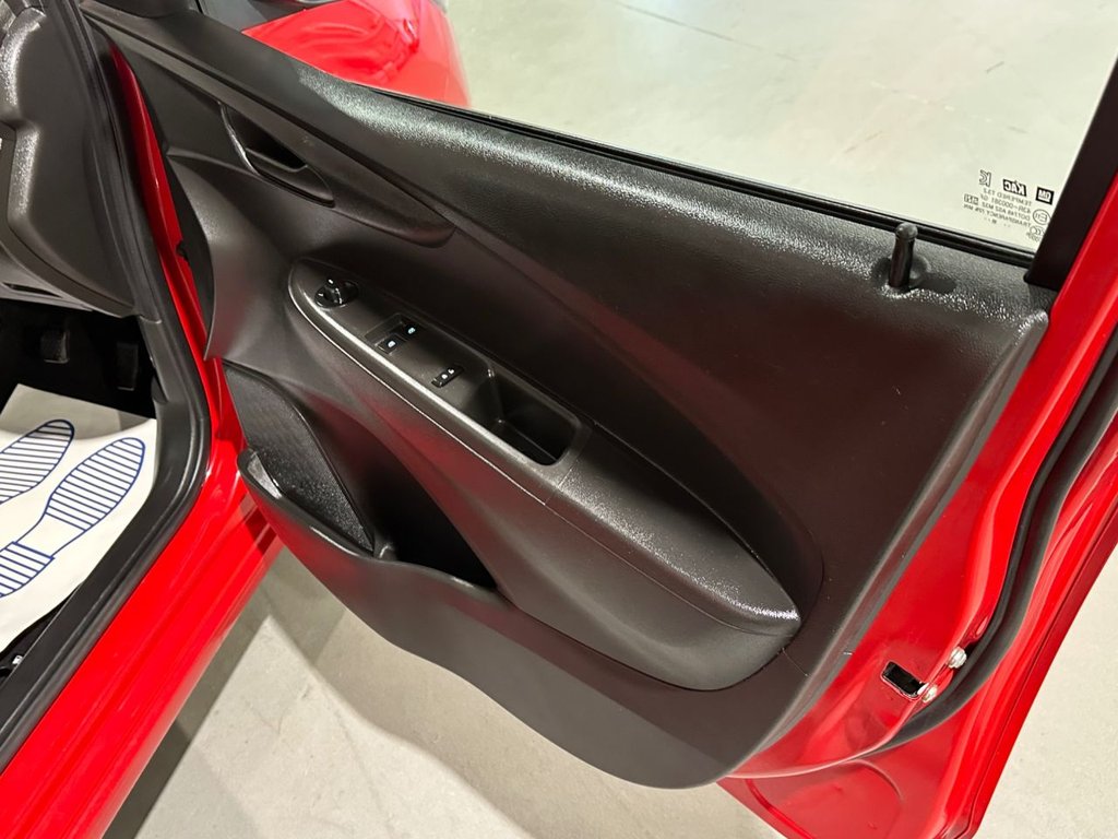 USED 2018 68 VAUXHALL VIVA 1.0i SE Hatchback 5dr Petrol Manual Euro 6 (a/c) (73 ps) 