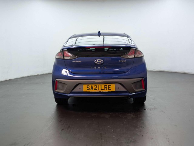 USED 2021 21 HYUNDAI IONIQ 1.6 IONIQ Premium SE FHEV Semi-Auto 5dr CLICK & COLLECT/ HOME DELIVERY