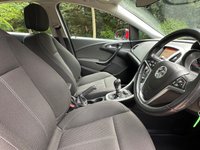 USED 2015 15 VAUXHALL ASTRA 1.6i Tech Line GT Hatchback 5dr Petrol Manual Euro 6 (115 ps) AIR CON, SAT NAV, COLOUR DISPLAY