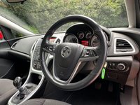 USED 2015 15 VAUXHALL ASTRA 1.6i Tech Line GT Hatchback 5dr Petrol Manual Euro 6 (115 ps) AIR CON, SAT NAV, COLOUR DISPLAY