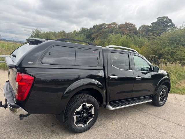 2021 Nissan Navara 2.3L Tekna 4dr - Photo 3