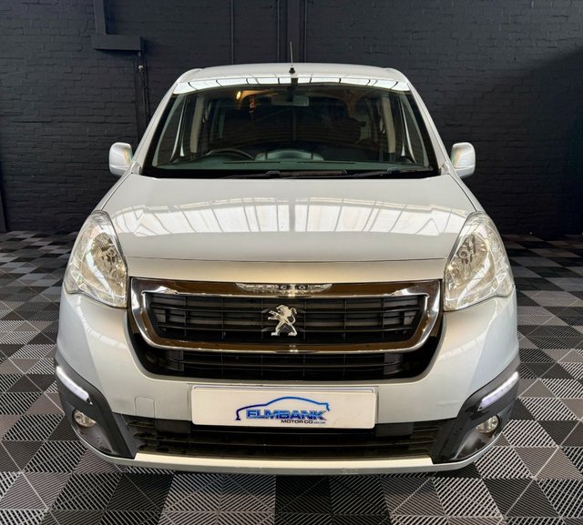 2017 PEUGEOT PARTNER TEPEE - Photo 9