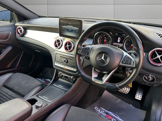 2017 MERCEDES-BENZ GLA 2.1 GLA220d AMG Line (Premium) SUV 5dr Diesel 7G-DCT 4MATIC Euro 6 (s/s) (177 ps) - Photo 9