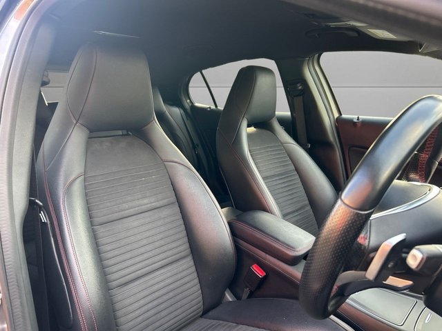 2017 MERCEDES-BENZ GLA 2.1 GLA220d AMG Line (Premium) SUV 5dr Diesel 7G-DCT 4MATIC Euro 6 (s/s) (177 ps) - Photo 10