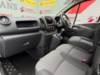 USED 2021 71 RENAULT TRAFIC 2.0 dCi ENERGY 28 Business+ Panel Van 5dr Diesel Manual SWB Standard Roof Euro 6 (s/s) (120 ps) AIR CON, PARKING SENSORS