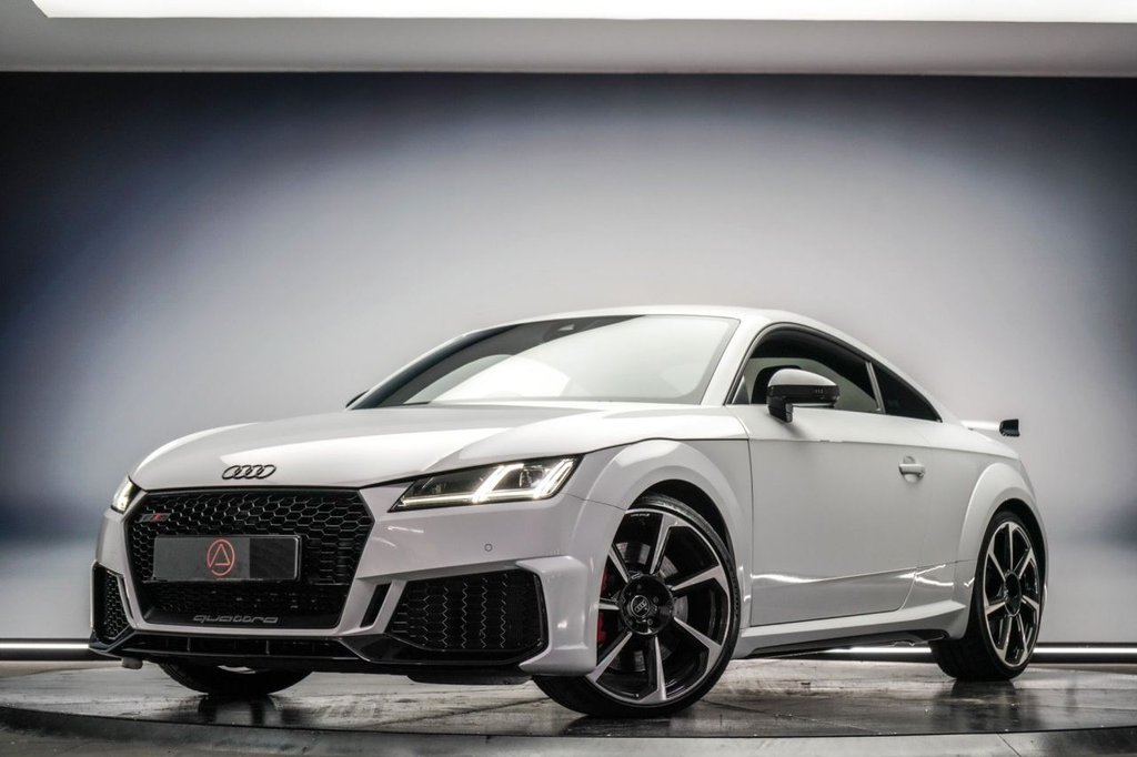 2019 AUDI TT RS