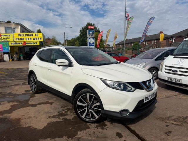2014 NISSAN QASHQAI 1.2 DIG T TEKNA SUV 5DR PETROL MANUAL 2WD EURO 5 S... photo