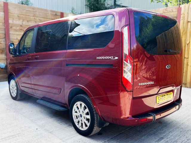 2019 FORD TOURNEO CUSTOM - Photo 10