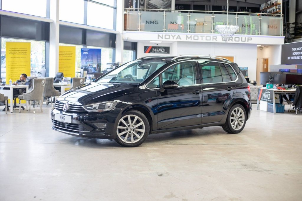 Volkswagen Golf Sv