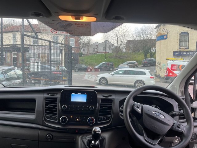 2020 Ford Transit Custom 2L Leader 5dr - Photo 10