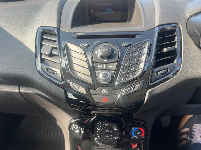 2014 FORD FIESTA - Photo 11