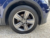 USED 2017 67 VOLKSWAGEN TIGUAN 2.0 TSI SEL SUV 5dr Petrol DSG 4Motion Euro 6 (s/s) (180 ps) 1 LADY OWNER PAN ROOF APPLECP