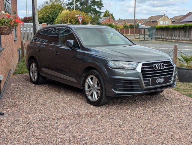 View our AUDI Q7