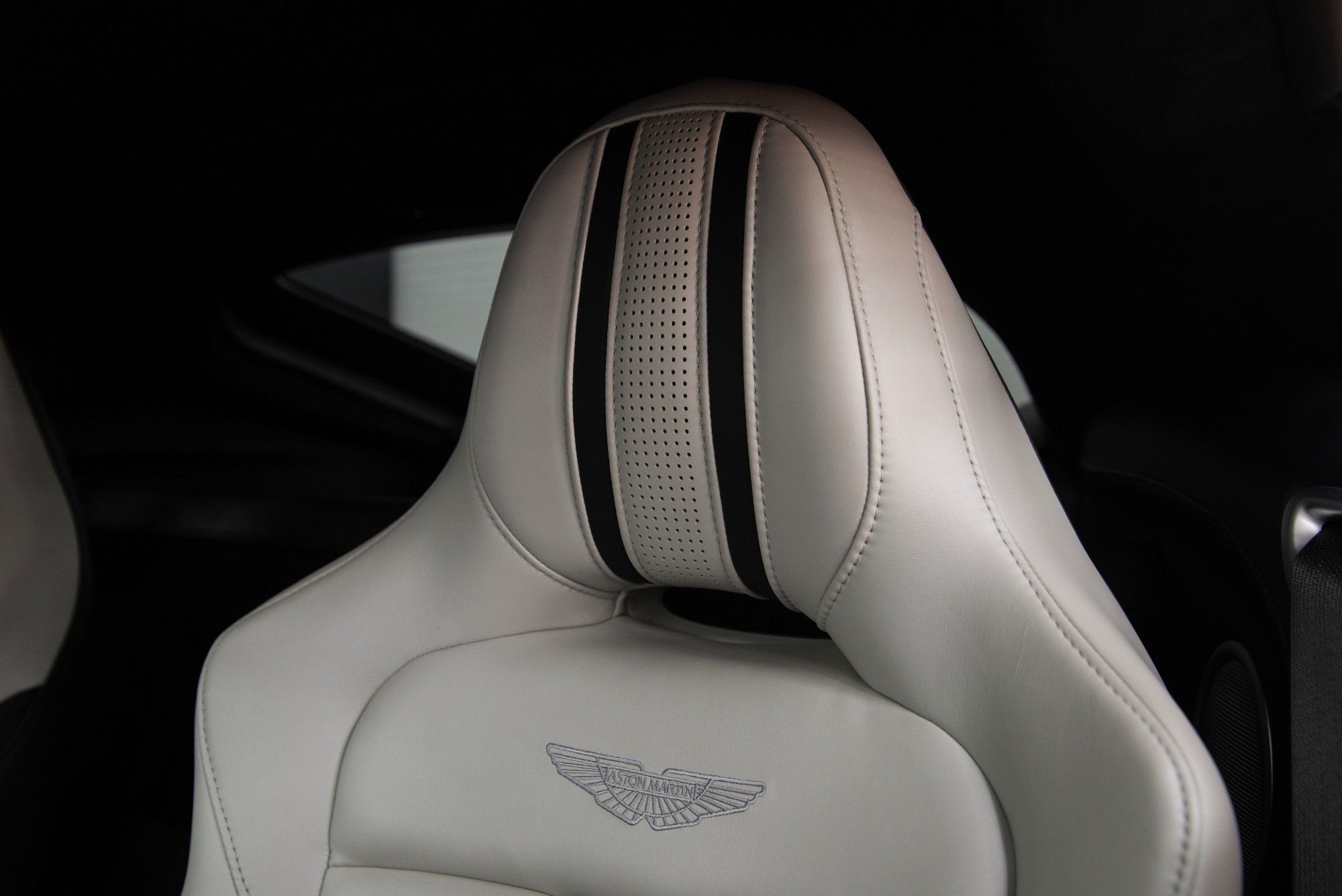 USED 2023 23 ASTON MARTIN VANTAGE 4.0 V8 Coupe  