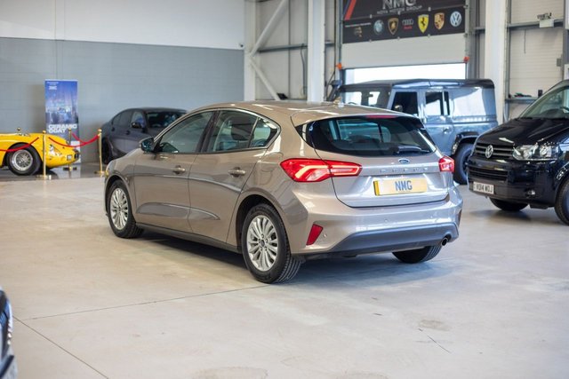 2018 Ford Focus 1L Titanium 5dr - Photo 4