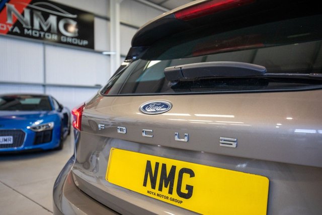 2018 Ford Focus 1L Titanium 5dr - Photo 11