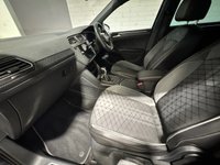 USED 2022 72 VOLKSWAGEN TIGUAN 1.5 TSI R-Line SUV 5dr Petrol DSG Euro 6 (s/s) (150 ps) +HEATED SEATS & STEERING WHEEL+